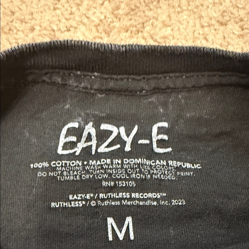 Eazy-E Black and Blue Graphic Tee Size M - Picture 2 of 2